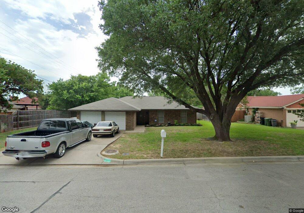 701 Springwood Dr, Hurst, TX 76054 - photo 1