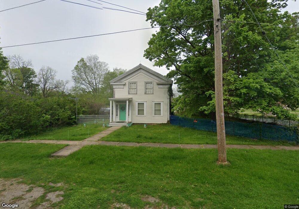 812 Third St, Howe, IN 46746 - photo 1
