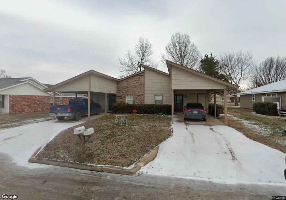 1204 N Willow Dr, Claremore, OK 74017 - photo 1