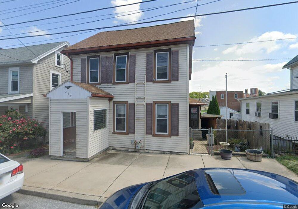 209 Park St, Waynesboro, PA 17268 - photo 1