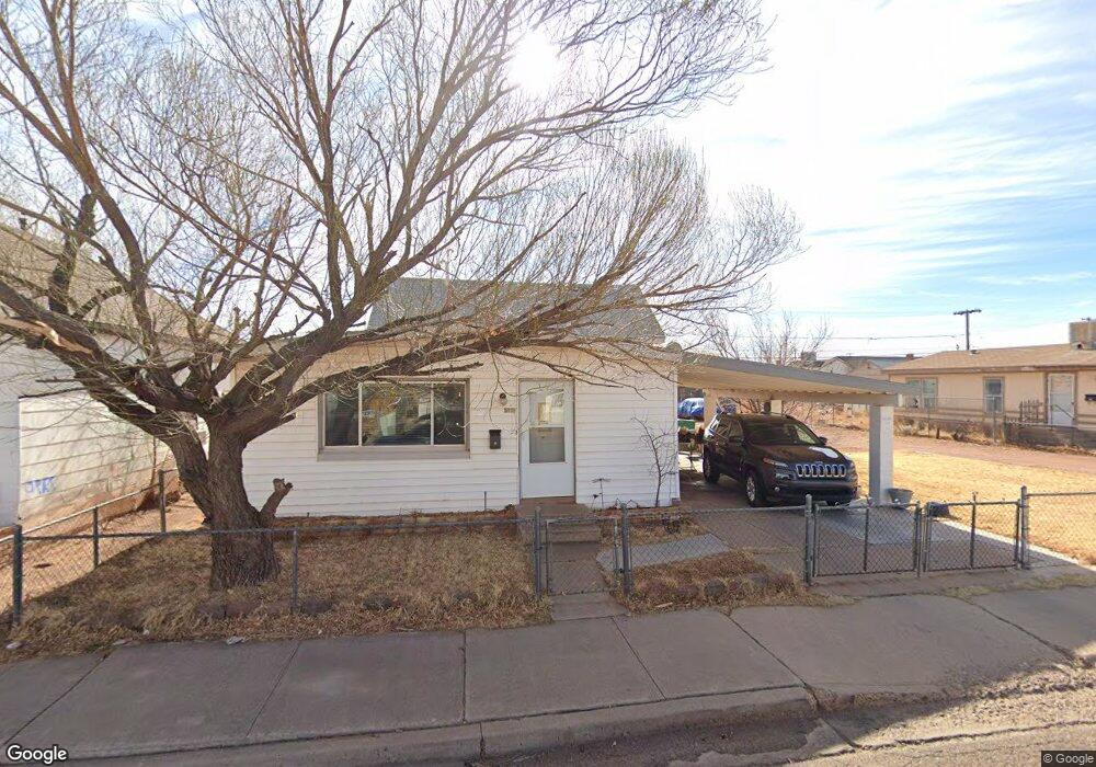 414 N Apache Ave, Winslow, AZ 86047 - photo 1