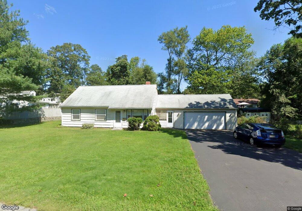 7 Waverly Rd, Barrington, RI 02806 - photo 1