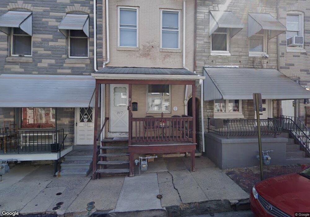 917 Moss St, Reading, PA 19604 - photo 1