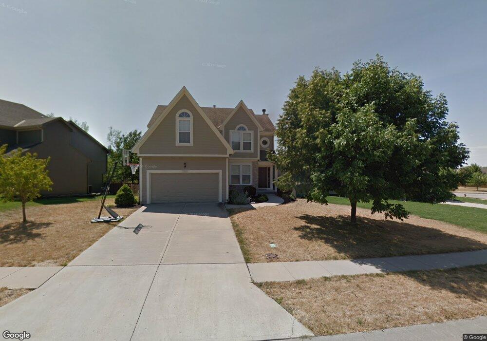 21611 W 57th Terrace, Shawnee, KS 66218 - photo 1