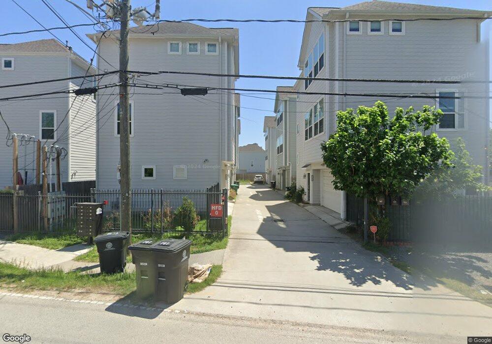 689 Link Rd, Houston, TX 77009 - photo 1