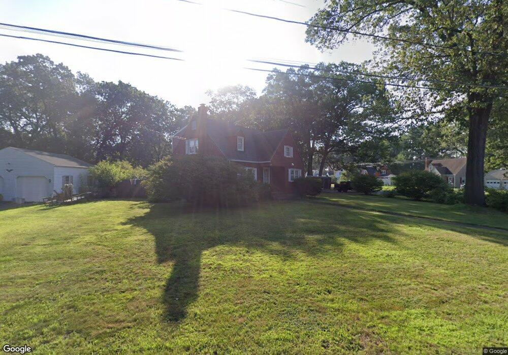 14 Pine Dr, Windsor Locks, CT 06096 - photo 1