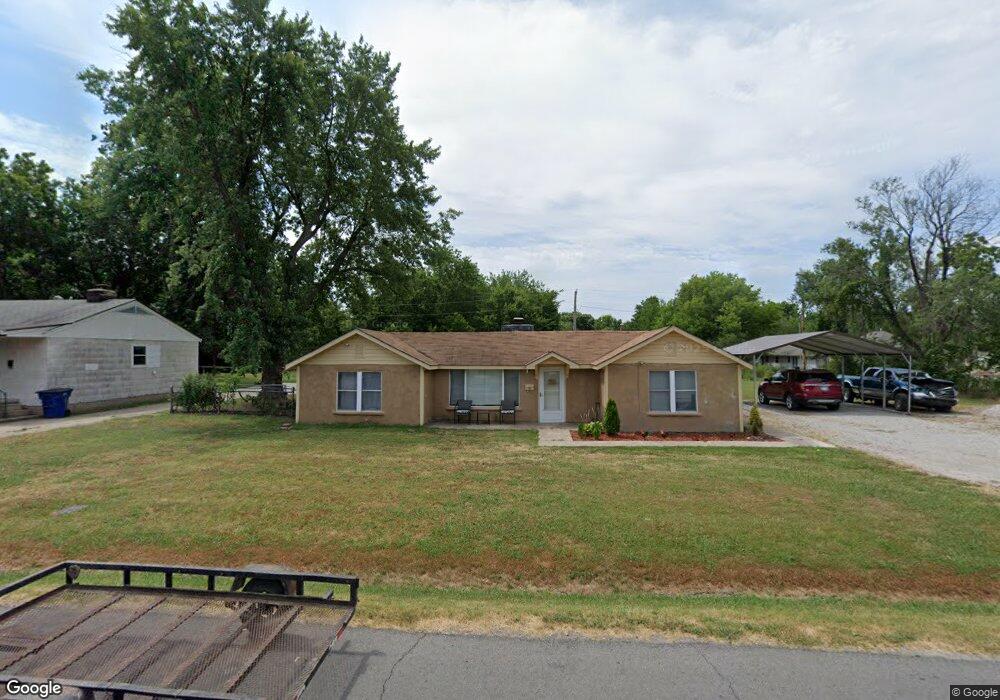 416 E Pine St, Skiatook, OK 74070 - photo 1