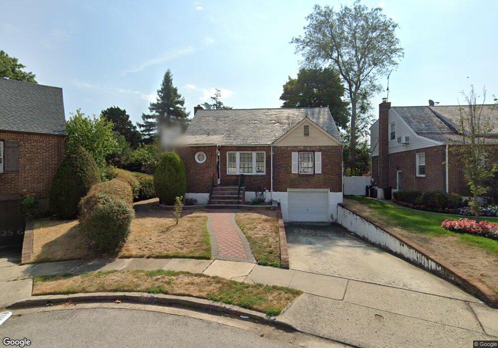 3 Elderberry Ln, Valley Stream, NY 11581 - photo 1