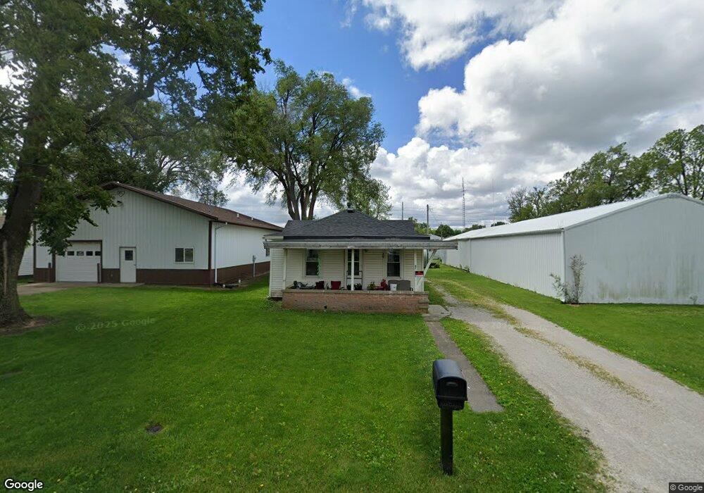 47 Moultrie Ave, Mattoon, IL 61938 - photo 1