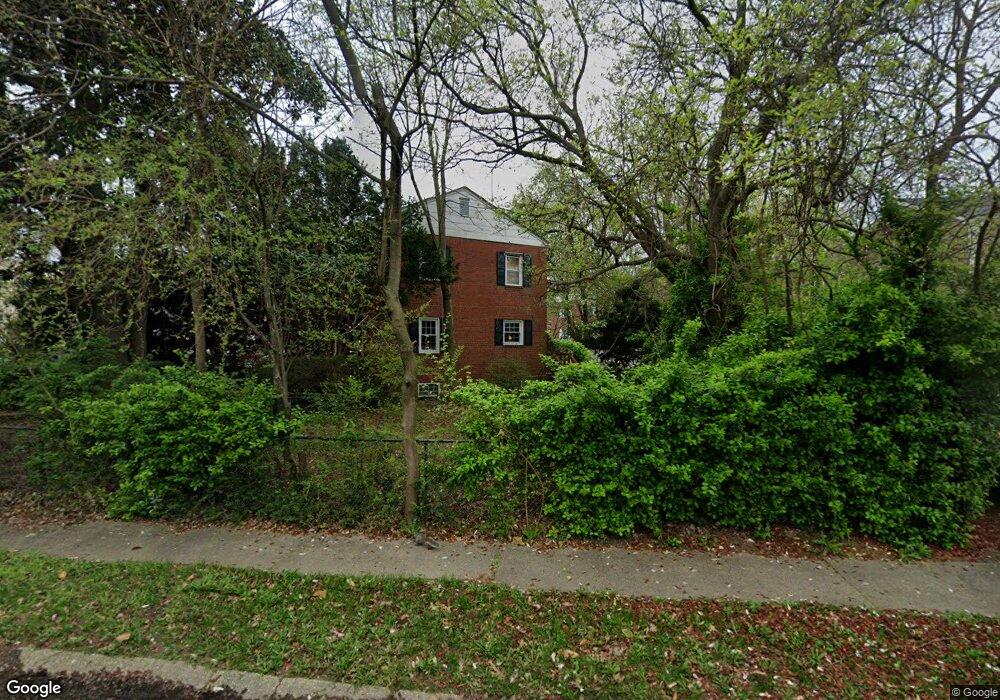 2307 Victory Dr, Alexandria, VA 22303 - photo 1