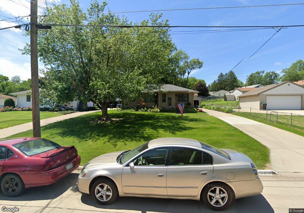 3908 E 30th St, Des Moines, IA 50317 - photo 1