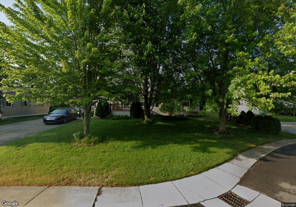 411 S Jack Pine Cir, Flint, MI 48506 - photo 1