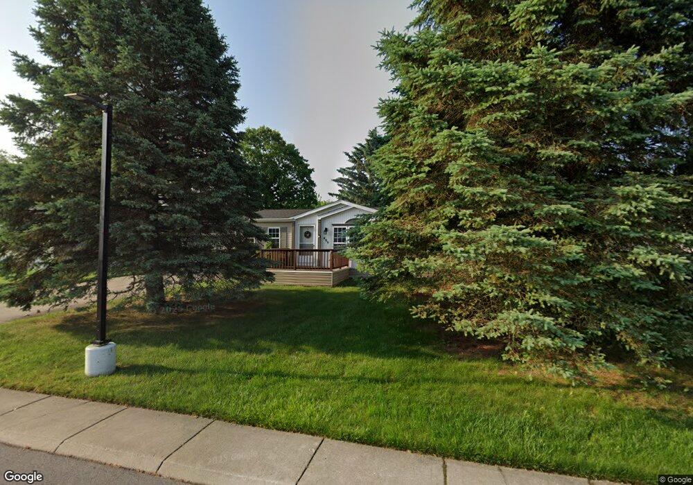 409 S Jack Pine Cir, Flint, MI 48506 - photo 1