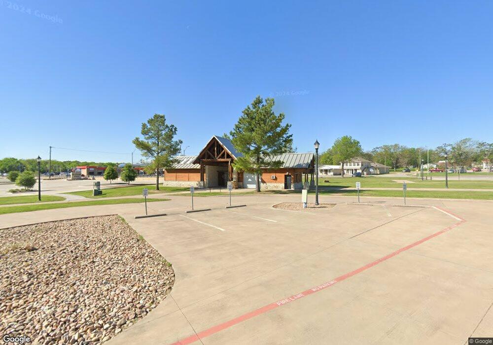 313 Bois d Arc St, Weatherford, TX 76086 - photo 1