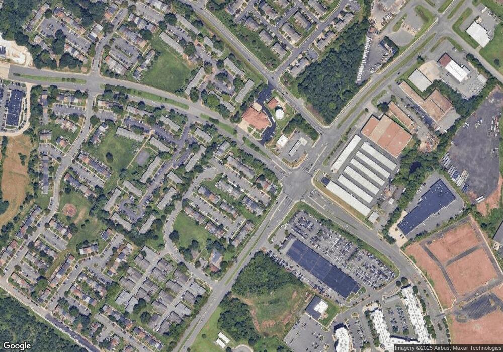 8638 Sumter Ct, Manassas Park, VA 20111 - photo 1