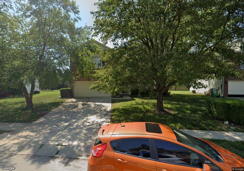 13902 Meadow Lake Dr, Fishers, IN 46038 - photo 1