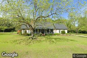 831 N Green St, Doerun, GA 31744