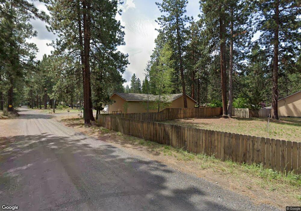 60299 Pawnee Ln, Bend, OR 97702 - photo 1