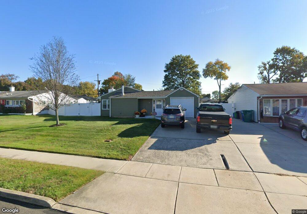 54 Indian Park Rd, Levittown, PA 19057 - photo 1