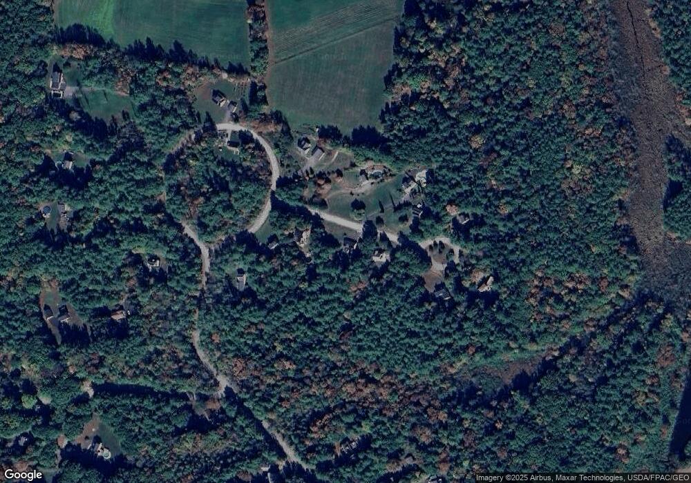 4 Fogg Cir, Newmarket, NH 03857 - photo 1