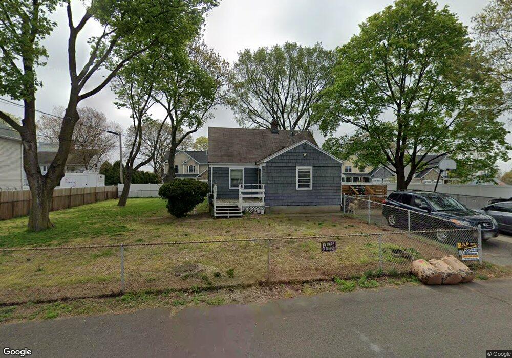 826 Housatonic Avenue Extension, Stratford, CT 06615 - photo 1