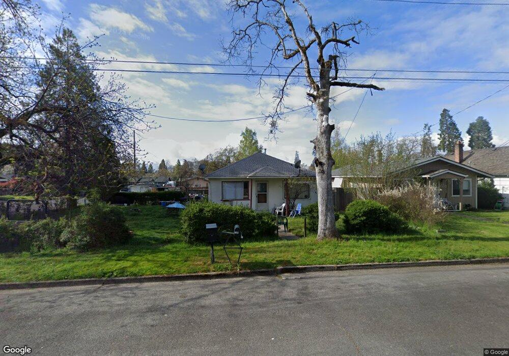 1105 SW Isham St, Grants Pass, OR 97526 - photo 1