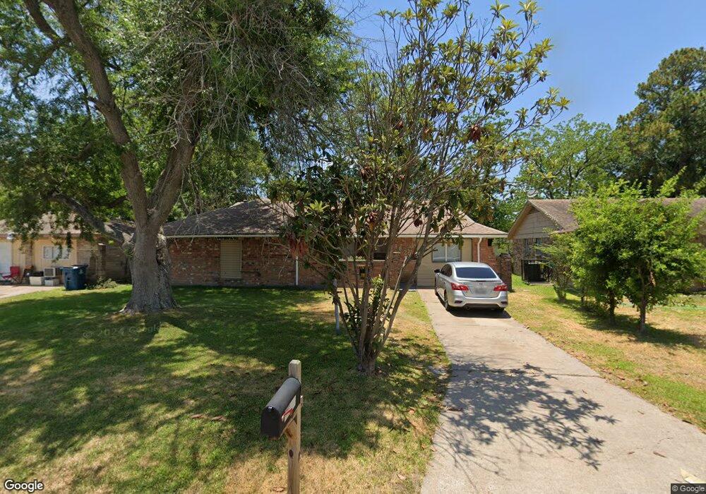 8827 Brackley Ln, Houston, TX 77088 - photo 1