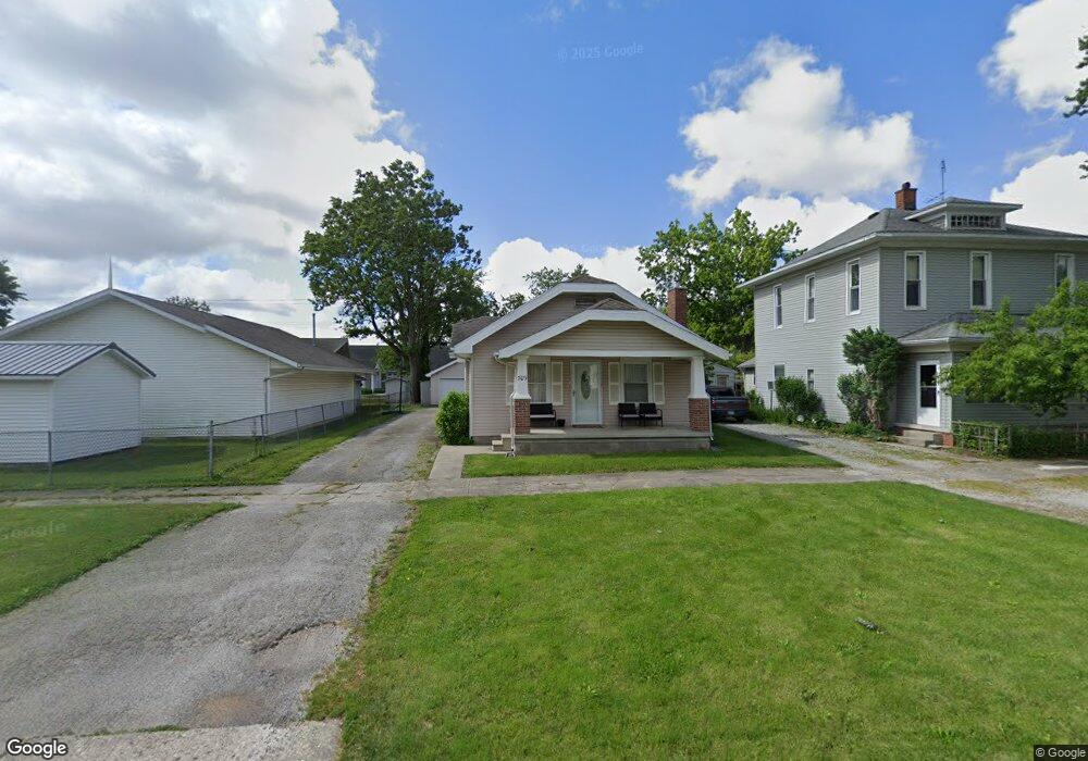 709 Prairie Ave, Mattoon, IL 61938 - photo 1