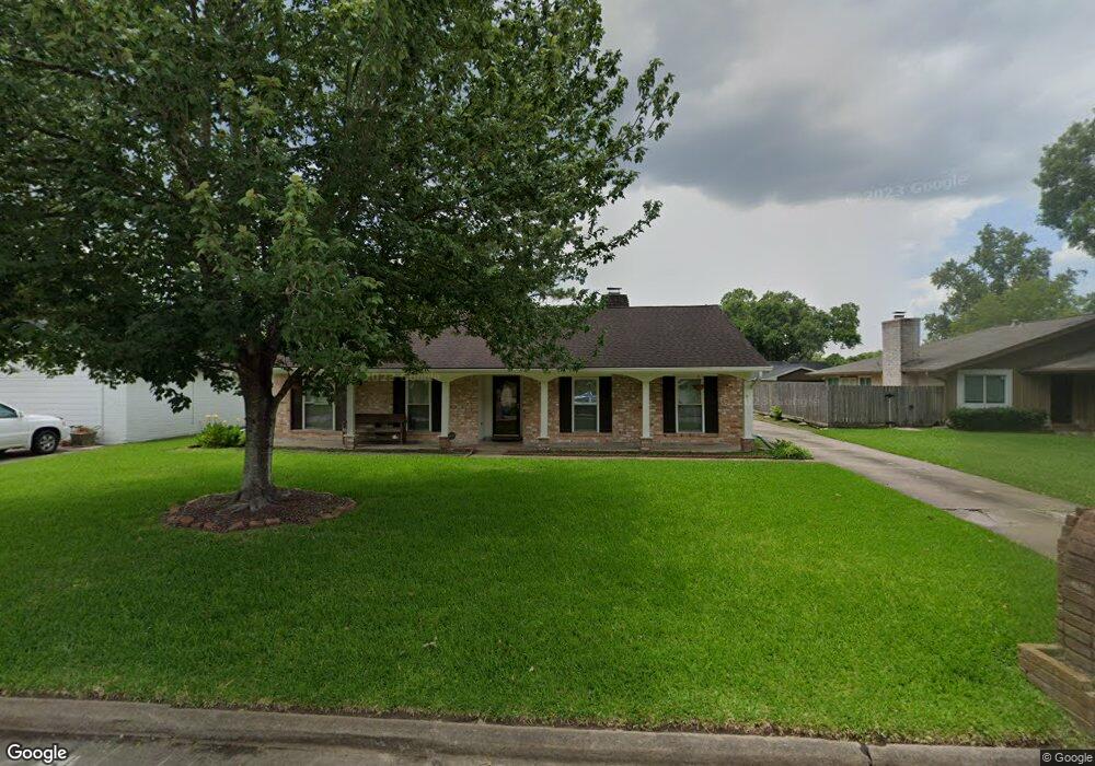 16918 Hibiscus Ln, Friendswood, TX 77546 - photo 1