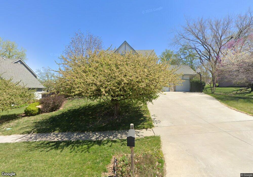 3740 SW Spring Creek Ln, Topeka, KS 66610 - photo 1