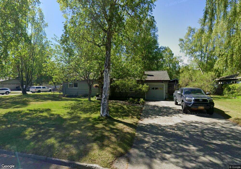 2556 Foraker Dr, Anchorage, AK 99517 - photo 1