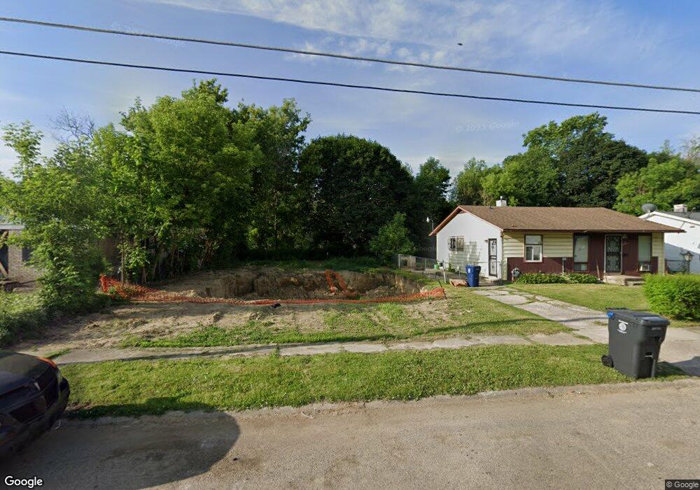 213 W York Ave, Flint, MI 48505 - photo 1