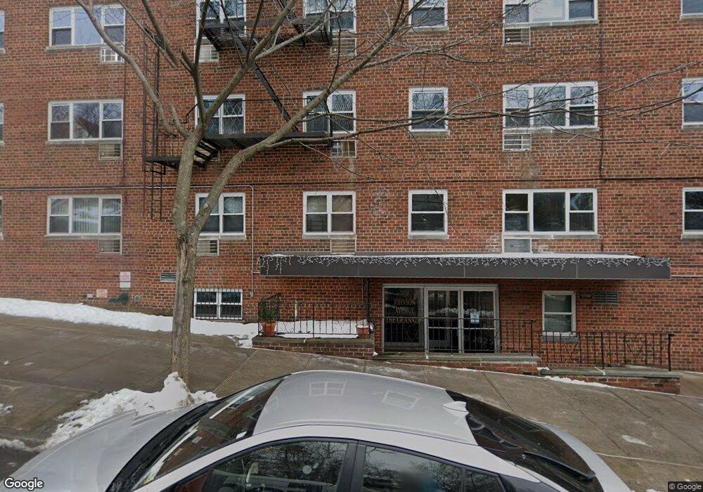The Granada unit E, Bronx, NY 10463 - photo 1