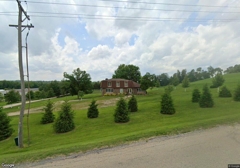 617 Dows Rd, Cedar Rapids, IA 52403 - photo 1