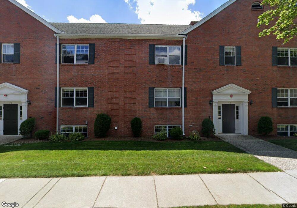 182 Church St unit 1, Newton, MA 02458 - photo 1