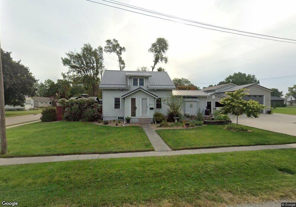 211 N Adams St, Wayland, IA 52654 - photo 1