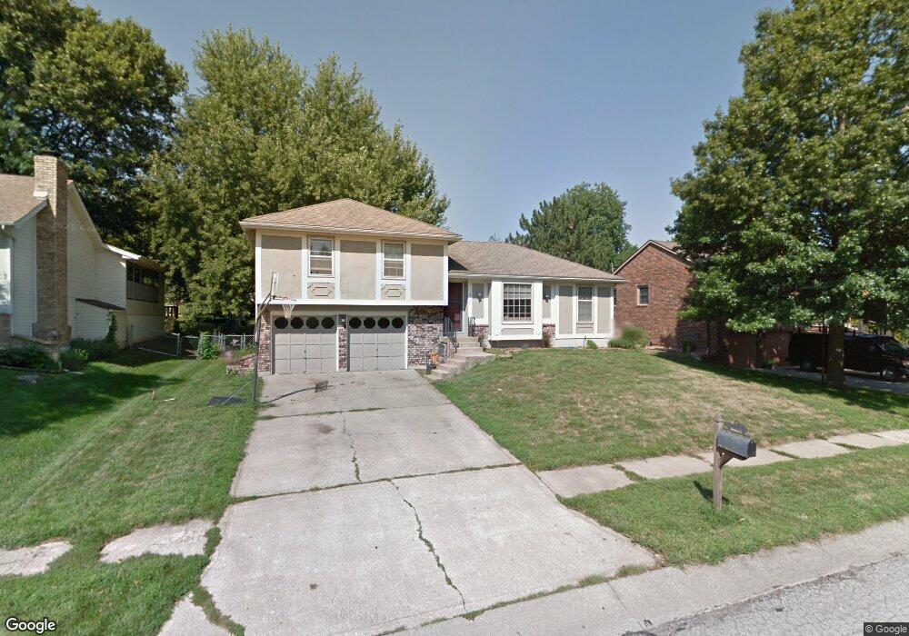 5718 Westgate St, Shawnee, KS 66216 - photo 1