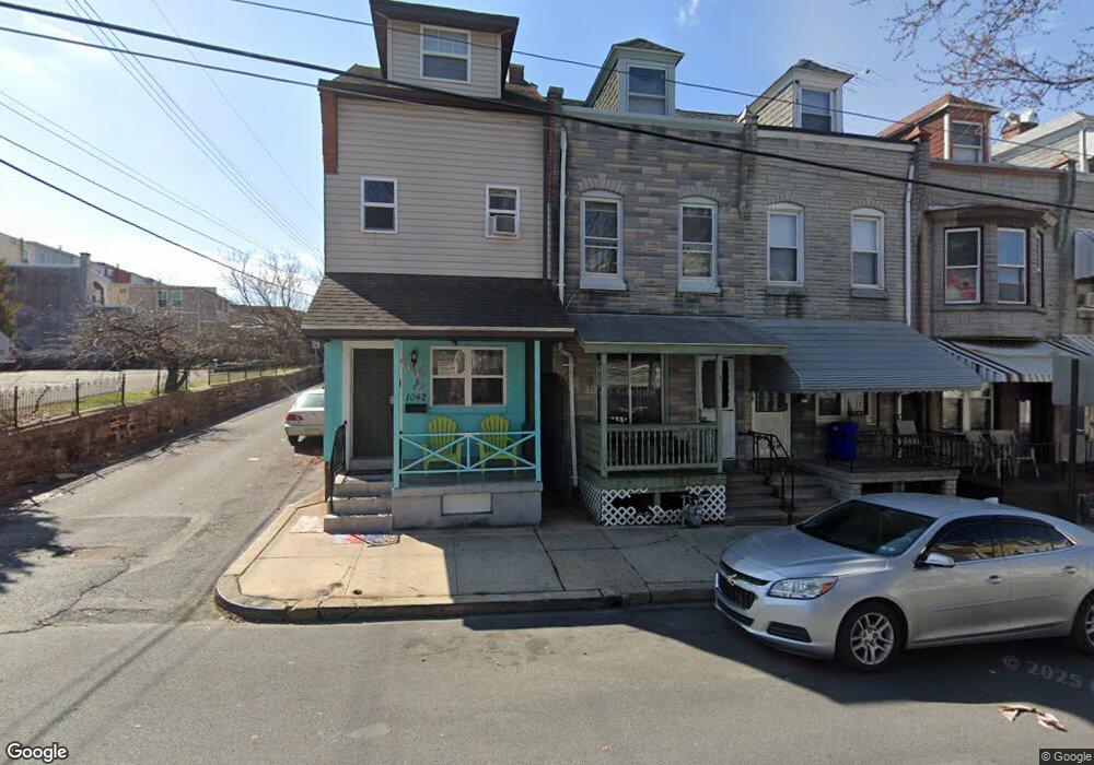 1040 Windsor St, Reading, PA 19604 - photo 1