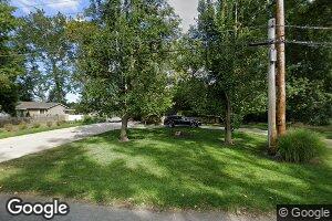 7825 White River Dr, Indianapolis, IN 46240