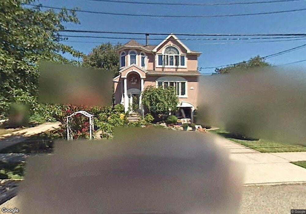 201 Currie Ave, Staten Island, NY 10306 - photo 1