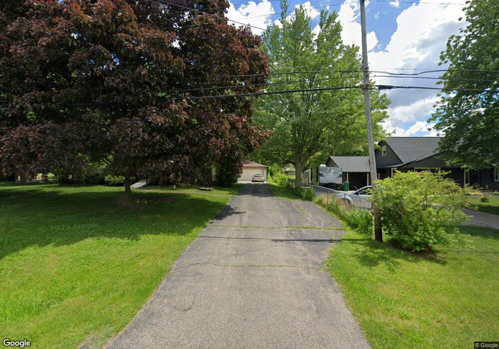 496 N Hintz Rd, Owosso, MI 48867 - photo 1