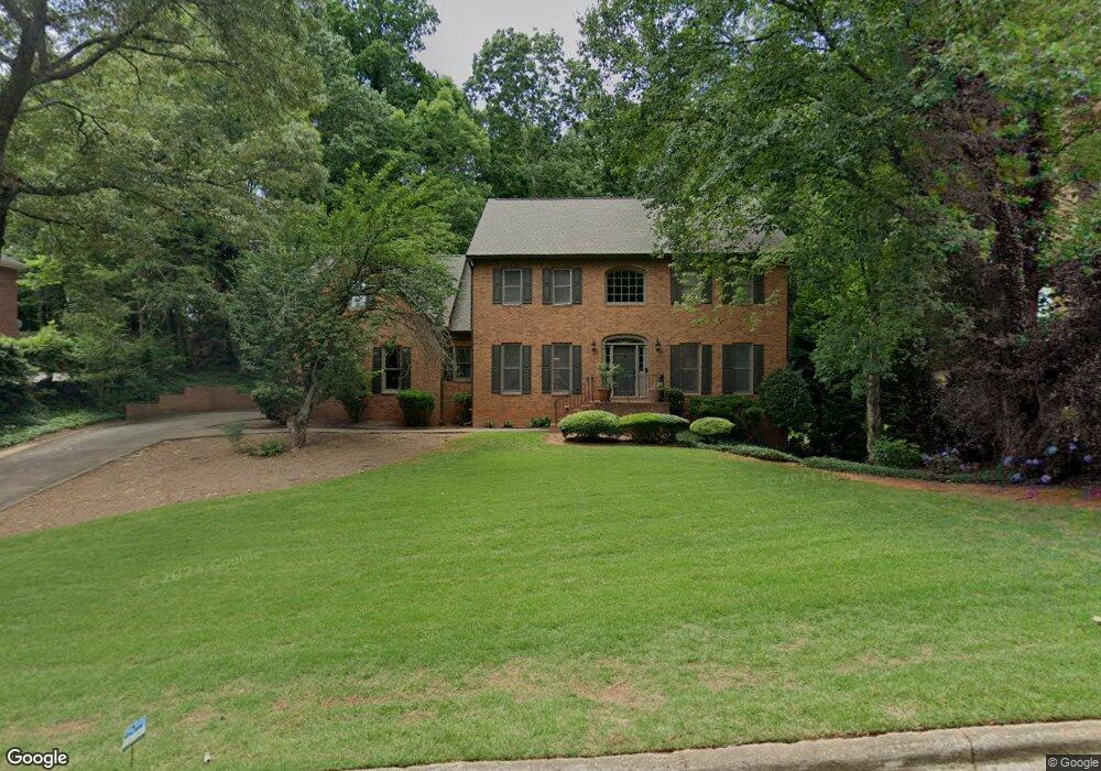 2110 Azalea Dr, Roswell, GA 30075 - photo 1