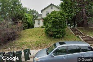 421 E 7th St, Davenport, IA 52803