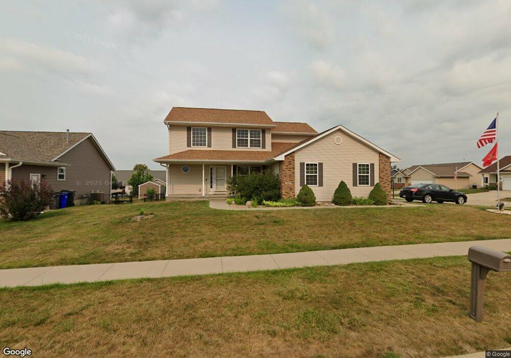 3602 Eagle Rd SW, Cedar Rapids, IA 52404 - photo 1