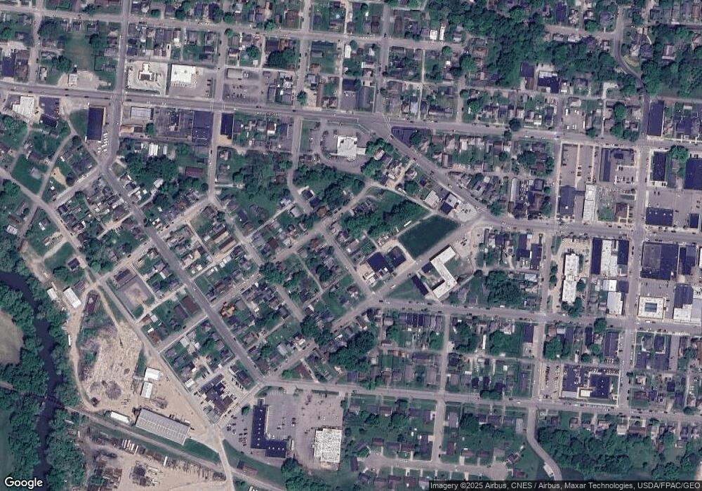 460 W 2nd St, Logan, OH 43138 - photo 1