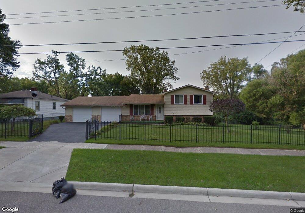 1366 E Kurtz Ave, Flint, MI 48505 - photo 1