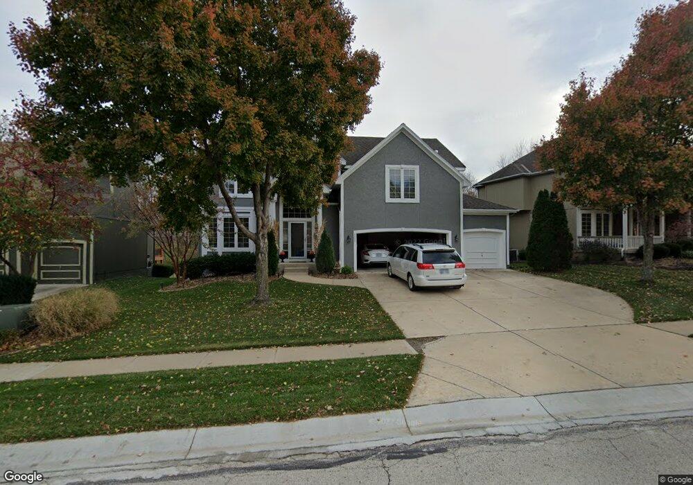 4555 Grove St, Shawnee, KS 66226 - photo 1