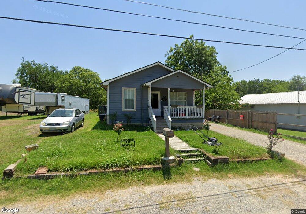 1212 Maple St, Bonham, TX 75418 - photo 1