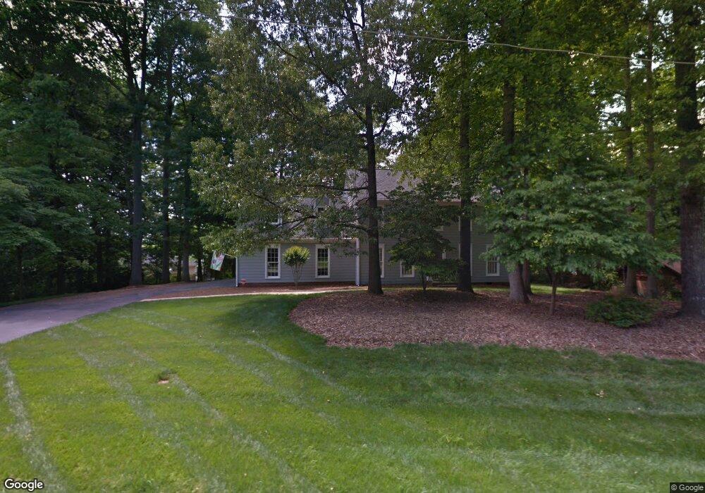 304 Montgomery Dr, Statesville, NC 28625 - photo 1