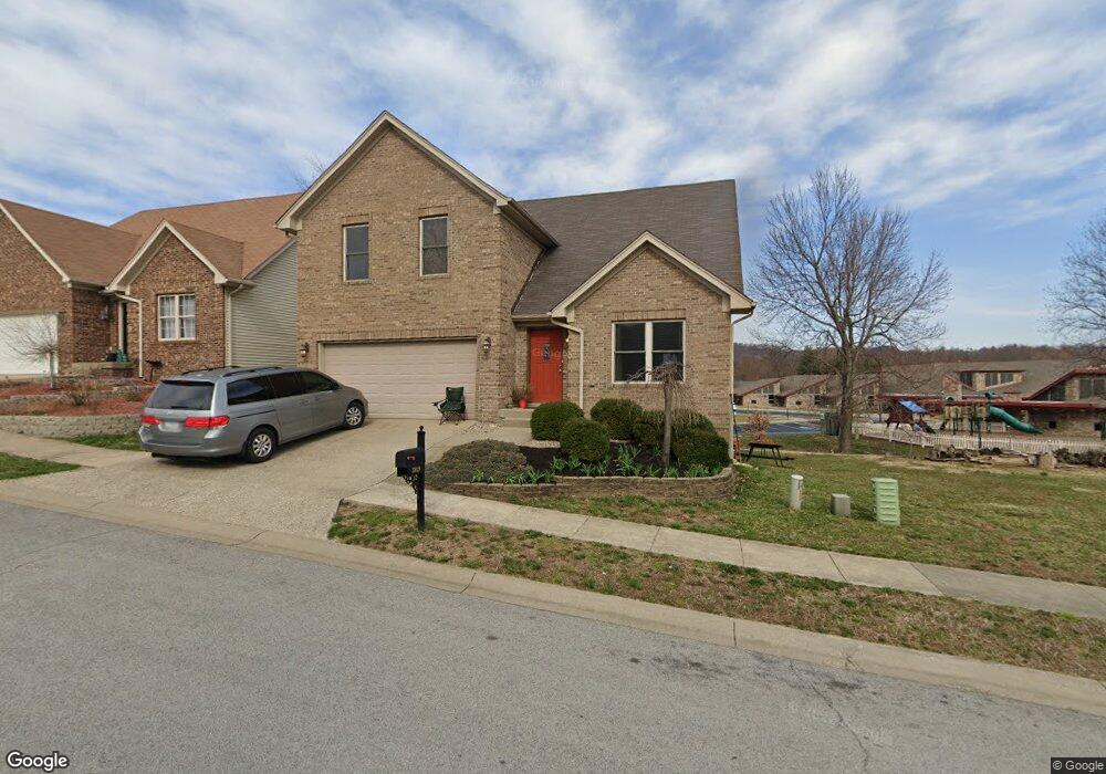 3819 Davis Dr, New Albany, IN 47150 - photo 1